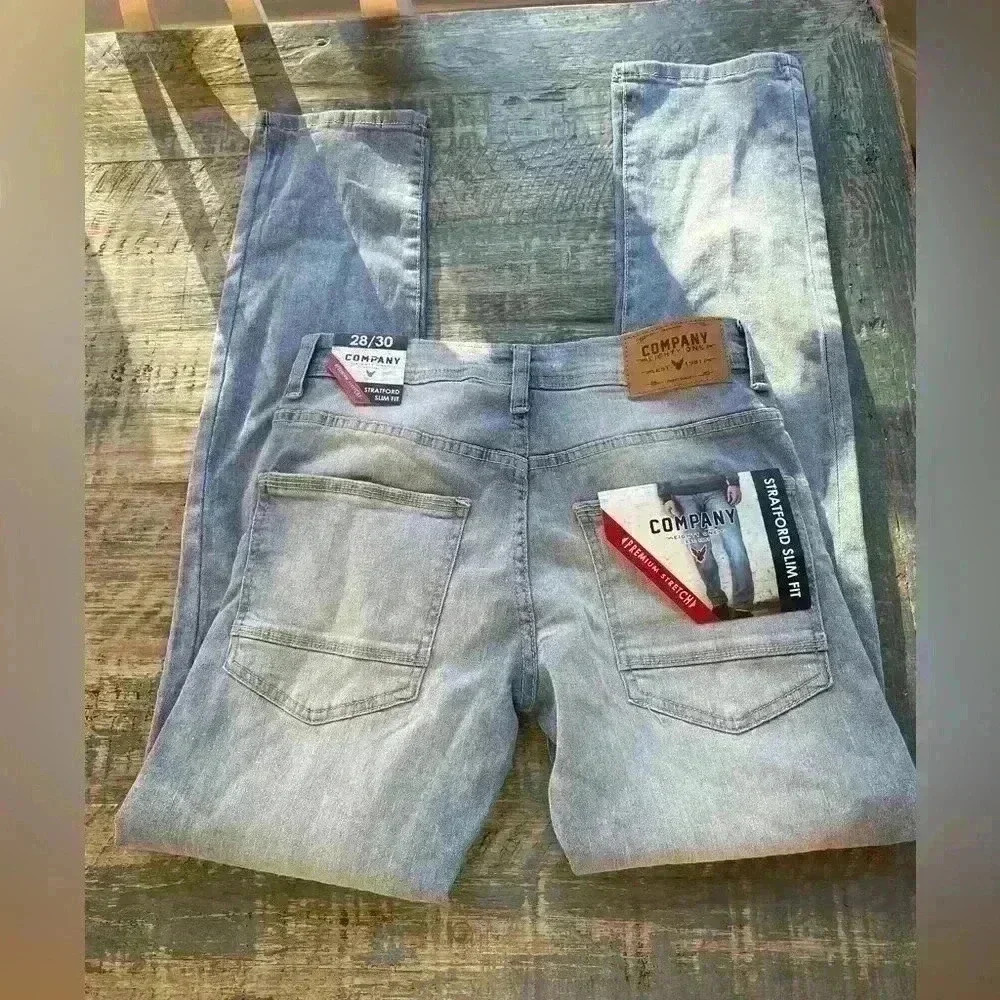 NWT Company 81 Stratford Slim Fit Jeans Distressed, Holes, Light Denim 28/30